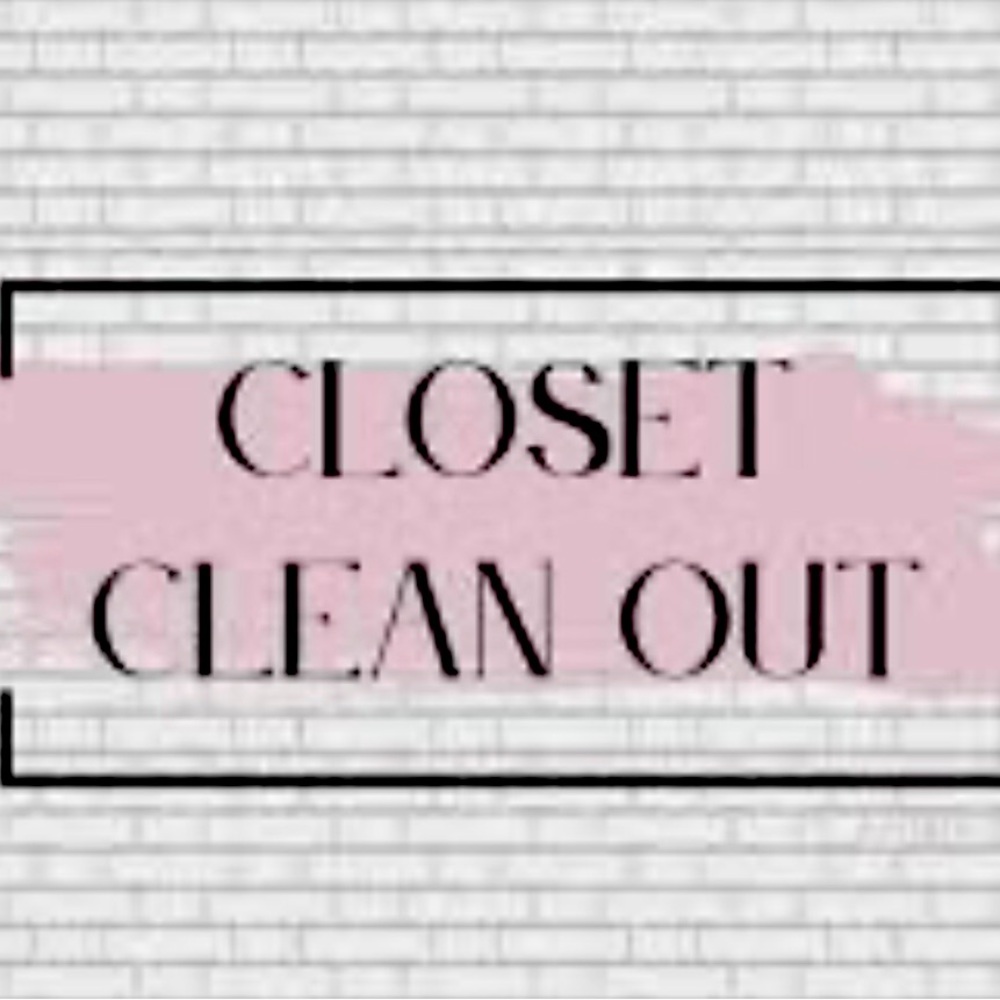 Closet Clean Out!!! Offers Welcome 🤗